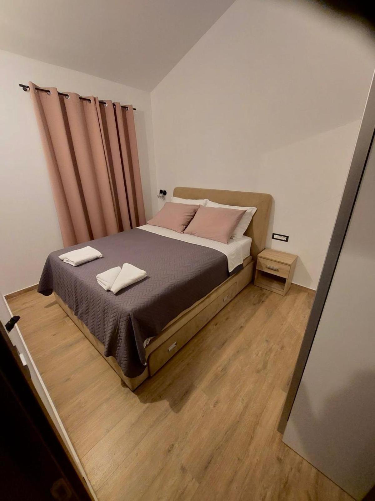 Apartmani Karla Paklenica Стариград-Пакленица Экстерьер фото